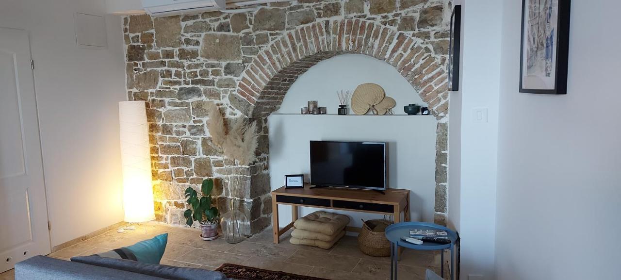 Apartment Motovun Eksteriør billede