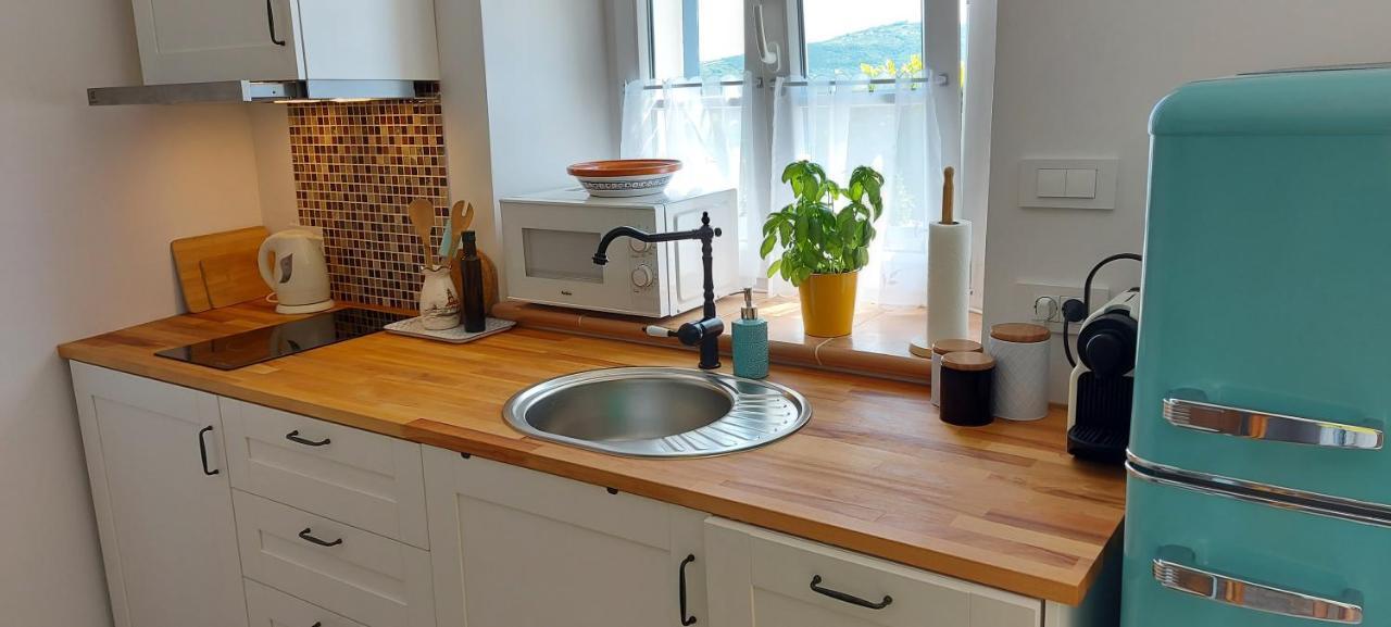 Apartment Motovun Eksteriør billede